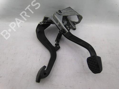 Used Pedal BMW 1 (E87) 118 d (122 hp) 19818567
