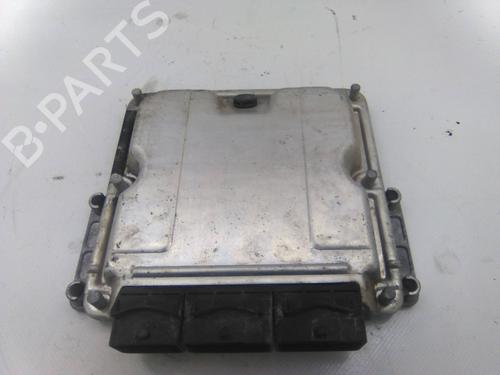 Engine control unit (ECU) OPEL VIVARO A Bus (X83) 1.9 DTI (F7, J7, A07) 0281010632