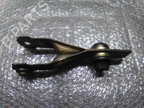 Used Engine mount RENAULT LAGUNA II Grandtour (KG0/1_) 1.9 dCI (KG0E) (105 hp) 19856332