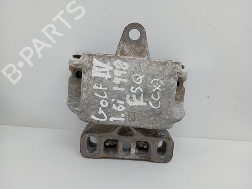 Versnellingsbak Steun VW GOLF IV (1J1) 1.6 (100 hp) 32189801