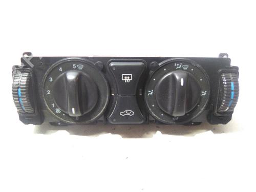 Used Climate control MERCEDES-BENZ E-CLASS (W210) E 200 (210.035) (136 hp) 19814995