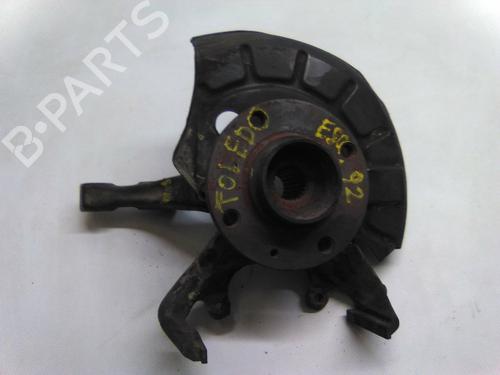 Used Left front steering knuckle SEAT TOLEDO I (1L2) 1.6 i (73 hp) 22935345