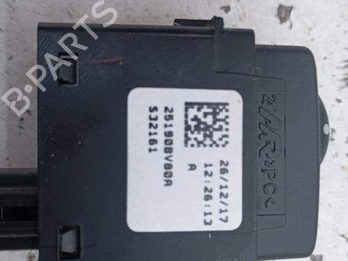 Switch NISSAN JUKE (F15) 1.5 dCi | BP19842397I30 