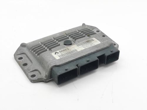 Centralina motore RENAULT MEGANE II (BM0/1_, CM0/1_) 1.4 16V (BM0B, CM0B) (98 hp) 32221796