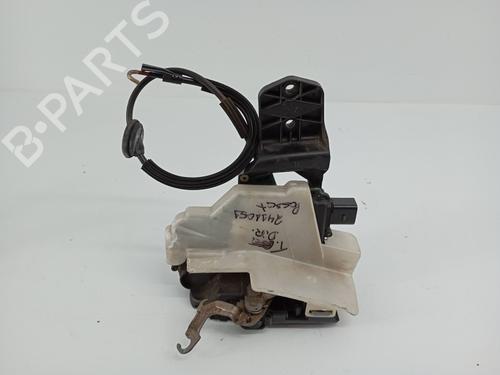 Højre bagtil lås VW PASSAT B5.5 (3B3) 1.9 TDI (101 hp) 31323076