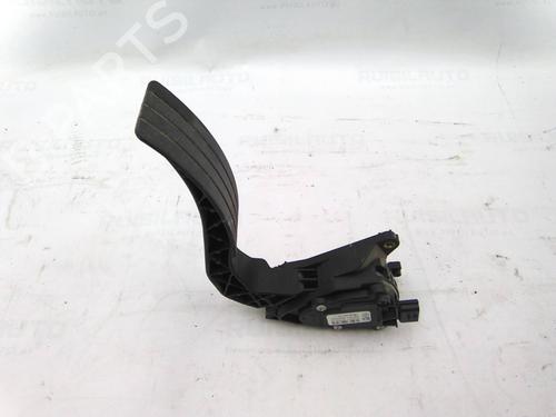 Pedal RENAULT CLIO IV (BH_) 1.5 dCi 90 (90 hp) 19814162