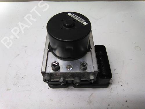 Used ABS pump RENAULT TWINGO II (CN0_) 1.5 dCi (CN0E) (64 hp) 19872388