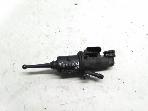 Used Clutch pedal VW TOURAN (1T1, 1T2) 2.0 TDI (136 hp) 22936337