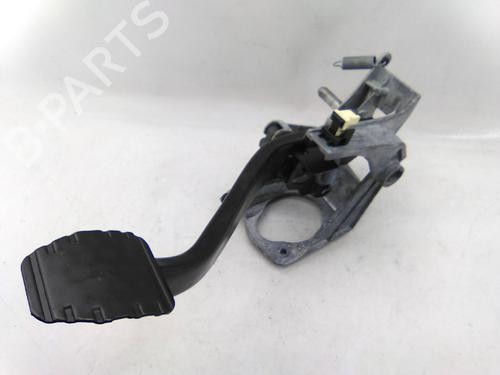 Used Break pedal BMW 1 (F20) 118 d (136 hp) 24207250