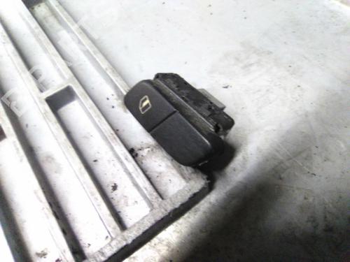 Used Right front window switch VW POLO (9N_, 9A_) 1.4 TDI (75 hp) 19849461
