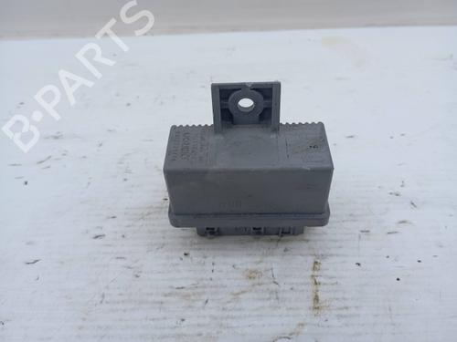 Andre PEUGEOT 508 I (8D_) 2.0 HDi Hybrid4 AWC (200 hp) 30002450