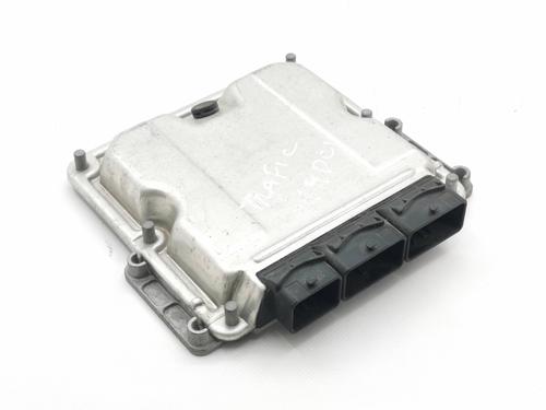 Calculateur moteur (ecu) RENAULT TRAFIC II Bus (JL) 1.9 dCi (JL0B) (80 hp) 31908233