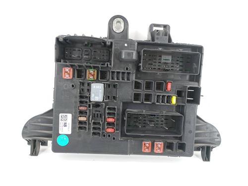 Used Fuse box OPEL INSIGNIA A (G09) 2.0 CDTI (68) (131 hp) 31624778