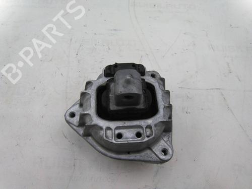 Used Engine mount BMW 7 (F01, F02, F03, F04) 730 d (245 hp) 19825307