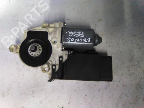 Alzavetro anteriore sinistro SEAT LEON (1M1) 1.6 (100 hp) 19818748