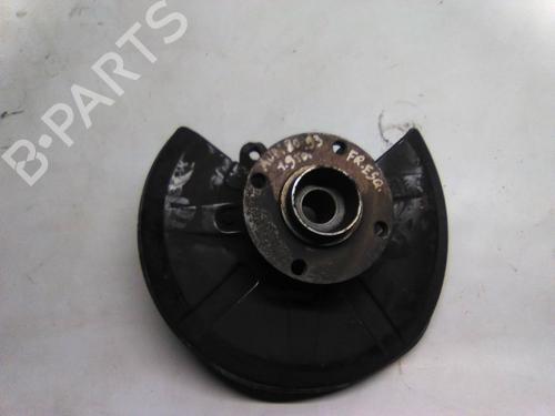 Used Left front steering knuckle AUDI 80 B3 Saloon (893, 894, 8A2) 1.6 TD (80 hp) 22935372