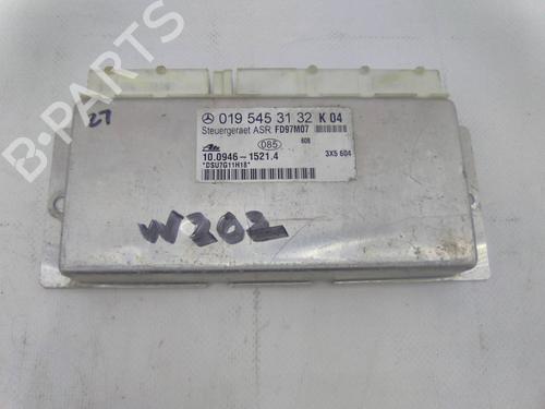 Used ABS pump MERCEDES-BENZ C-CLASS (W202) C 220 (202.022) (150 hp) 19843635