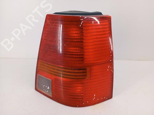 Used Right taillight VW GOLF IV Variant (1J5) 1.4 16V (75 hp) 33211586