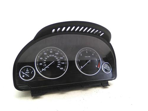 Used Instrument cluster BMW 5 (F10) 520 d (200 hp) 30299520