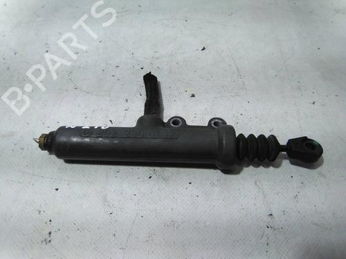 Used Clutch pedal MERCEDES-BENZ E-CLASS (W210) E 200 (210.035) (136 hp) 19815003