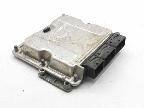 Calculateur moteur (ecu) RENAULT LAGUNA II Grandtour (KG0/1_) 1.9 dCi (KG0G) (120 hp) 31934197
