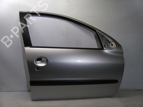 Used Right front door PEUGEOT 206 Hatchback (2A/C) 1.1 i (60 hp) 19845857