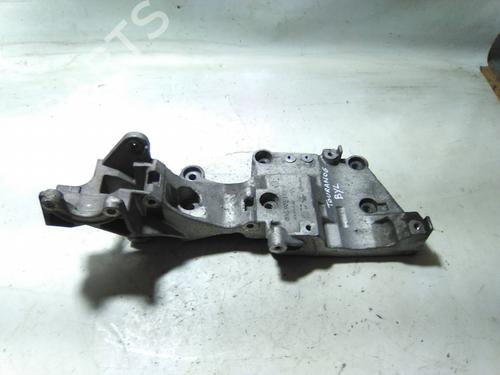 Used Support VW TOURAN (1T1, 1T2) 2.0 TDI (136 hp) 22937052