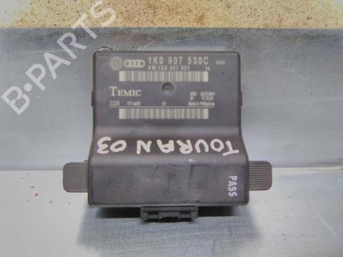 Used Electronic module VW TOURAN (1T1, 1T2) 1.9 TDI (100 hp) 19854414