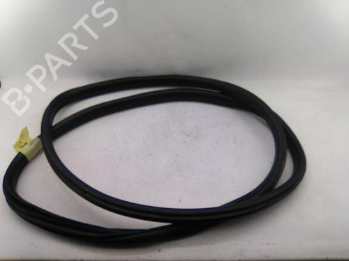 Used Rubber door seal BMW 1 (F20) 118 d (136 hp) 24373677