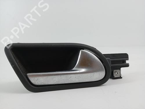 Maneta interior trasera derecha VW GOLF V (1K1) 2.0 TDI (136 hp) 31335880
