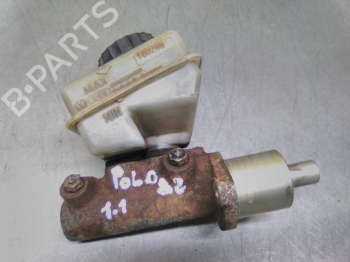 Used Brake master cylinder VW POLO II (86C, 80) 1.1 (50 hp) 19859703