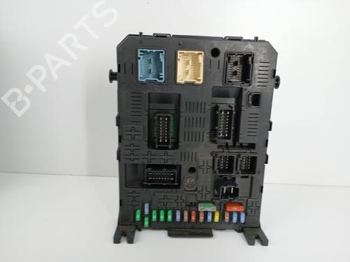 Sikringsdose CITROËN C5 III Break (RW_) 1.6 HDi 110 (112 hp) 31842496