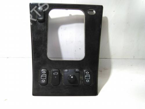 Used Switch Switch MERCEDES-BENZ CLK (C208) CLK 200 Kompressor (208.345) (192 hp) 22935080 22935080