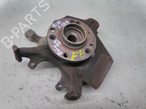 Used Left front steering knuckle VW POLO III (6N1) 45 1.0 (45 hp) 19809363