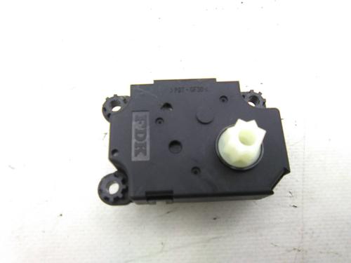 Used Heater blower motor RENAULT MEGANE III Coupe (DZ0/1_) 1.5 dCi (DZ09, DZ0D, DZ1F, DZ1G, DZ14, DZ29) (110 hp) 19824811
