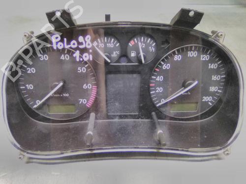 Used Instrument cluster VW POLO III (6N1) 45 1.0 (45 hp) 19847160