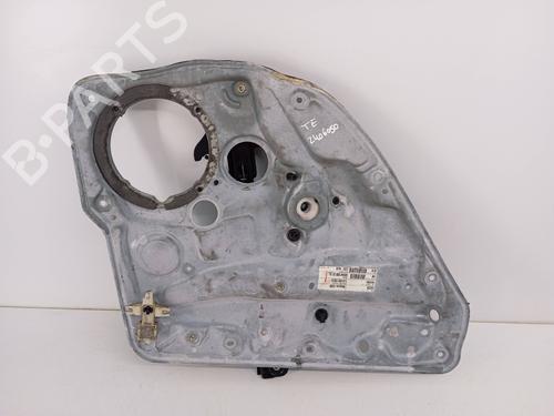 Fensterheber links hinten für VW GOLF IV (1J1) 1.4 16V (75 hp) 33183760