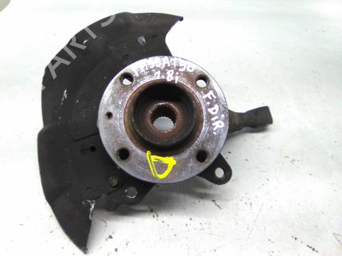 Used Right front steering knuckle VW PASSAT B3/B4 (3A2, 35I) 1.8 (90 hp) 19820978