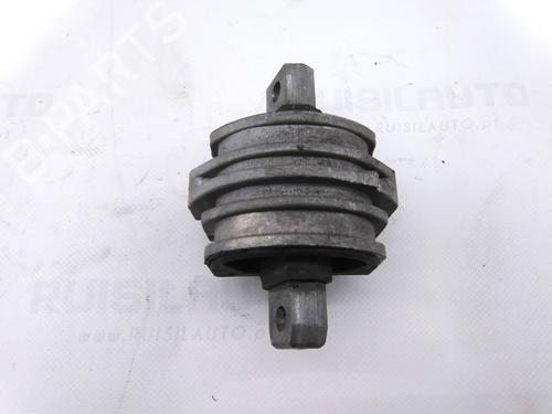 Used Gearbox mount MERCEDES-BENZ C-CLASS (W202) C 200 D (202.120) (75 hp) 19819160