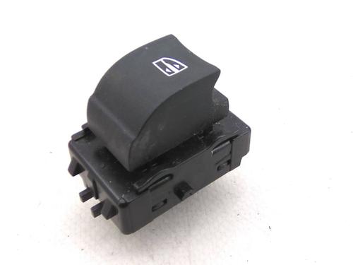 Switch RENAULT MEGANE III Hatchback (BZ0/1_, B3_) 1.5 dCi | BP29841321I30
