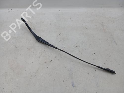 Used Front windshield wiper arm BMW 3 (F30, F80) 320 d (163 hp) 25127019