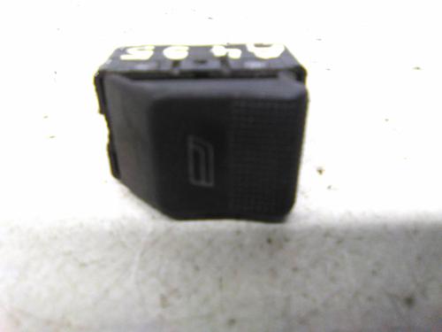 Used Switch AUDI A4 B5 (8D2) 1.9 TDI (75 hp) 19817569
