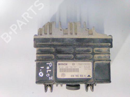 Used Engine control unit (ECU) VW POLO II (86C, 80) 1.1 (50 hp) 22935760