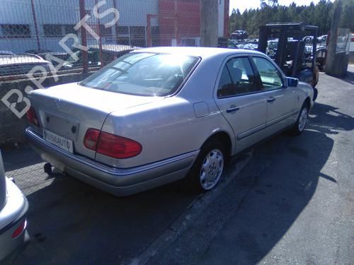 Middle console MERCEDES-BENZ E-CLASS (W210) E 200 (210.035) | BP19815032I22 - Image 6