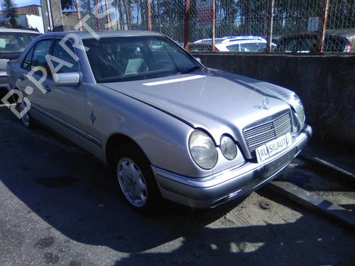 Middle console MERCEDES-BENZ E-CLASS (W210) E 200 (210.035) | BP19815032I22 - Image 7
