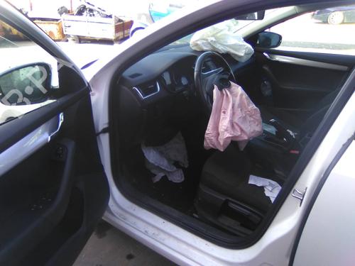 Switch SKODA OCTAVIA III Combi (5E5, 5E6) 1.6 TDI | BP22435733I30 - Image 12