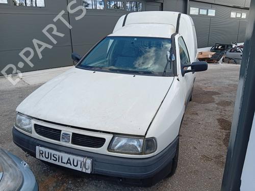 Bandeja trasera Bandeja trasera SEAT IBIZA II (6K1) 1.0 i (50 hp) 19851115 19851115