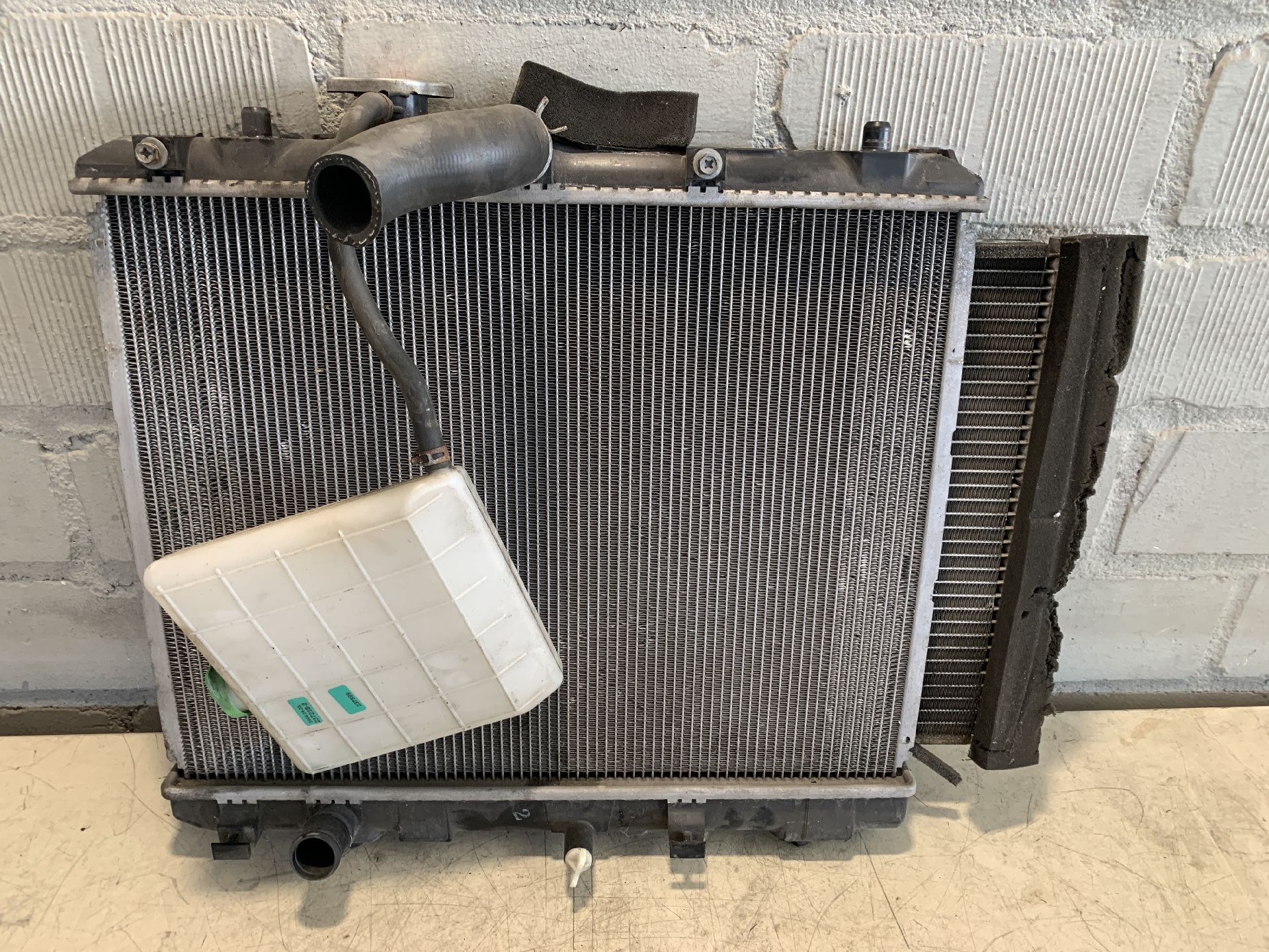 Water radiator OPEL AGILA B (H08) 1.0 (F68) 10222628 | B-Parts