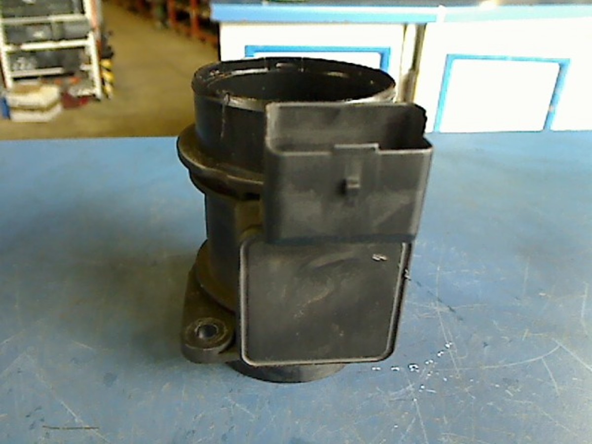 Mass air flow sensor FORD FIESTA V (JH_, JD_) 1.4 TDCi 5895527 BParts