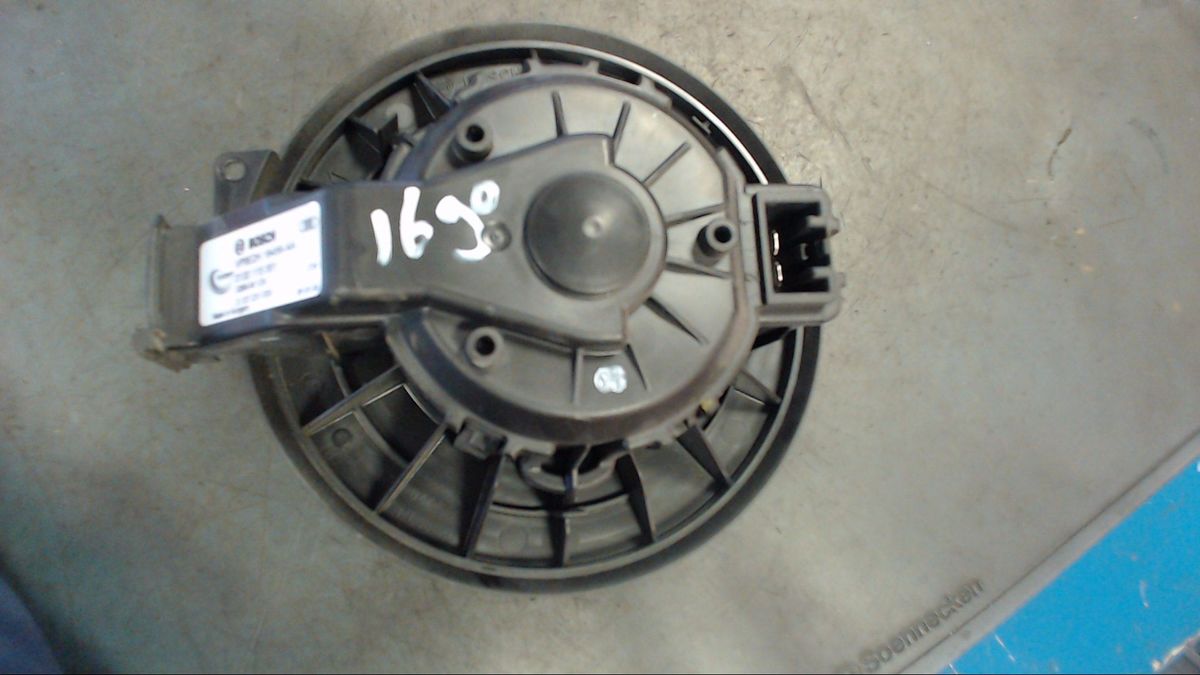 Heater blower motor FORD FIESTA VI (CB1, CCN) 1.25 5893220 BParts